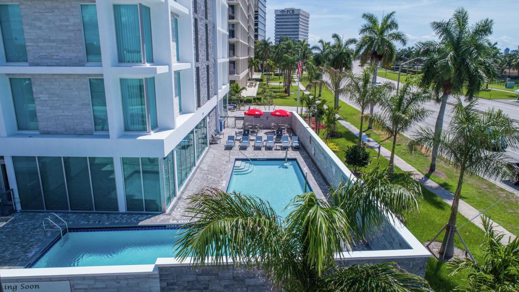 Hilton Garden Inn West Palm Beach I95 Outlets Eksteriør bilde